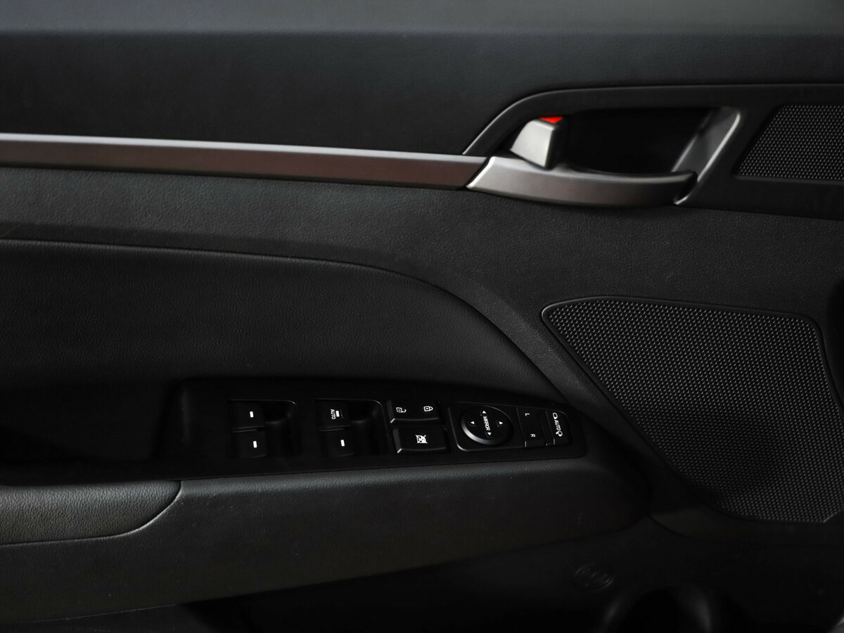 Hyundai Elantra 2016 года с пробегом. Фото: #15