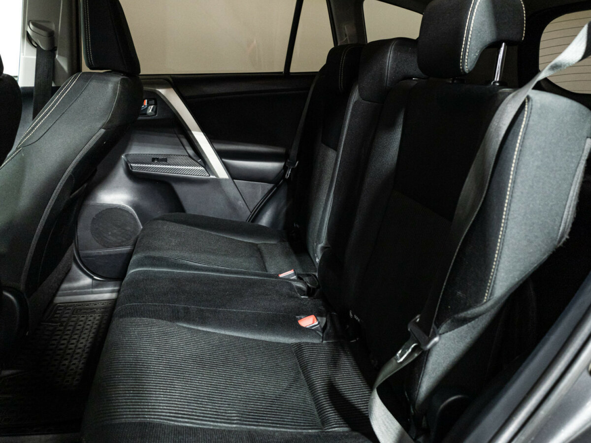 Toyota RAV4 2014 года с пробегом. Фото: #9